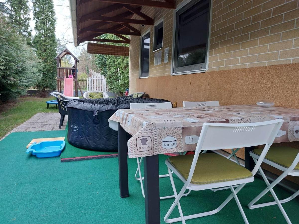 Dunakanyar, Szentendrei Sziget Szamoca Vendeghaz Horany Telen Nyaron Szigetmonostor Eksteriør billede